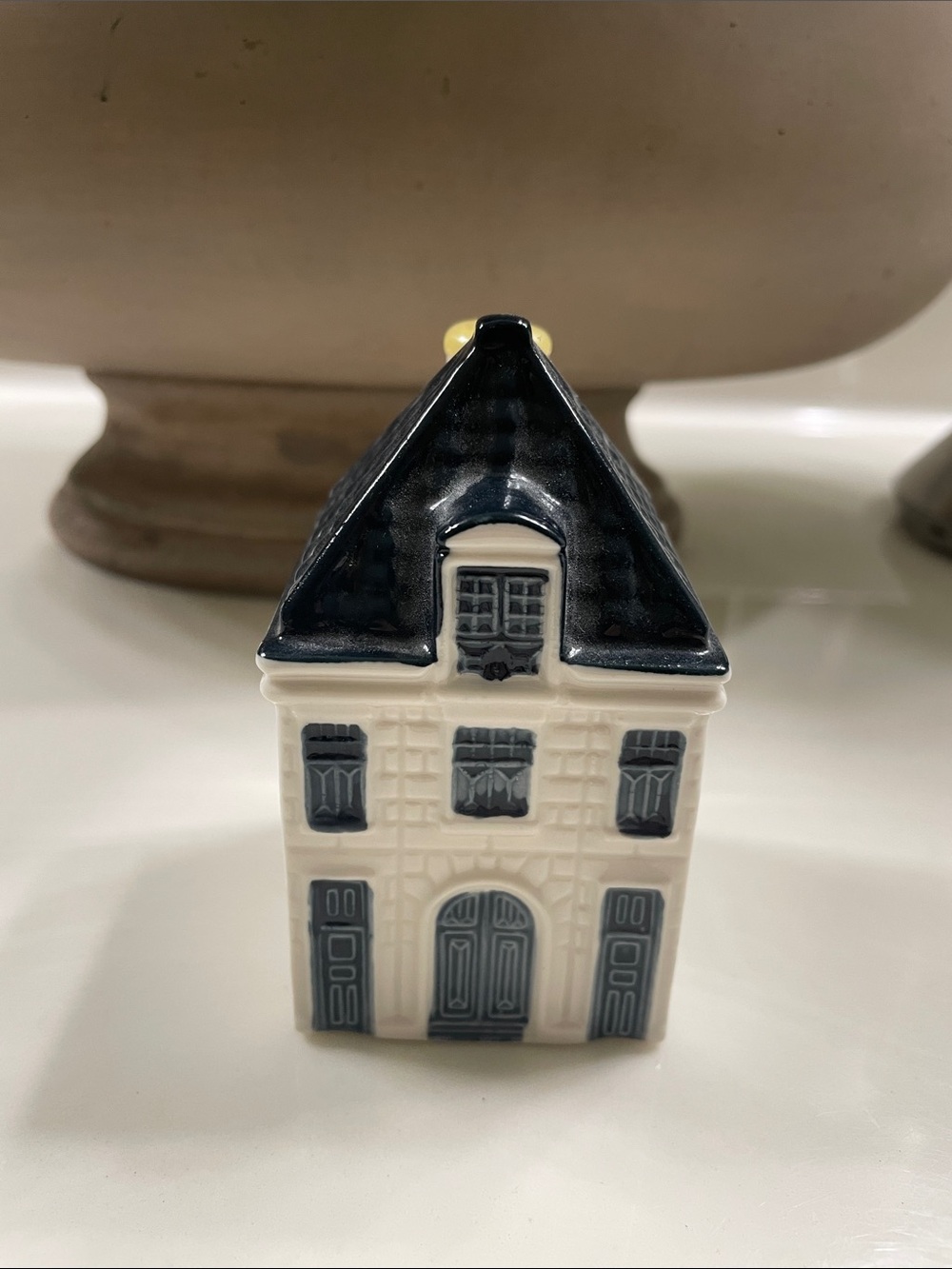 KLM Delft Blue Miniature House #64